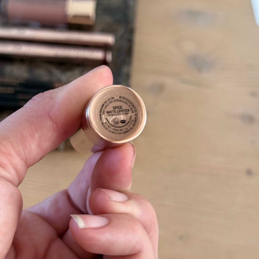 Anastasia Beverly Hills Makeup Bundle- Nude and Brown - Picture 10 of 15